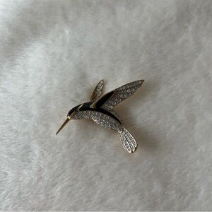 🤍 euc | Carolee | beautiful crystal hummingbird brooch